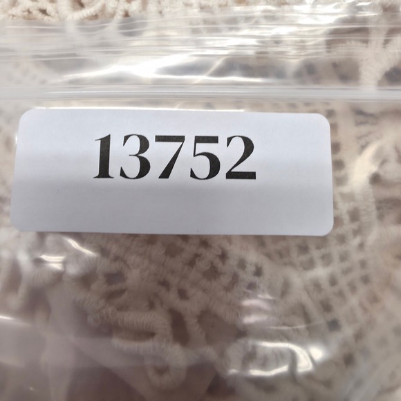 Solitaire Swim Cover Up Top Womens M Beige Crochet Lace Resort Beach Festival - Picture 13 of 13